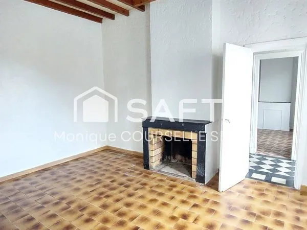 MAISON EN PIERRE PLAIN-PIED 100 m2/dépendances/jardin 