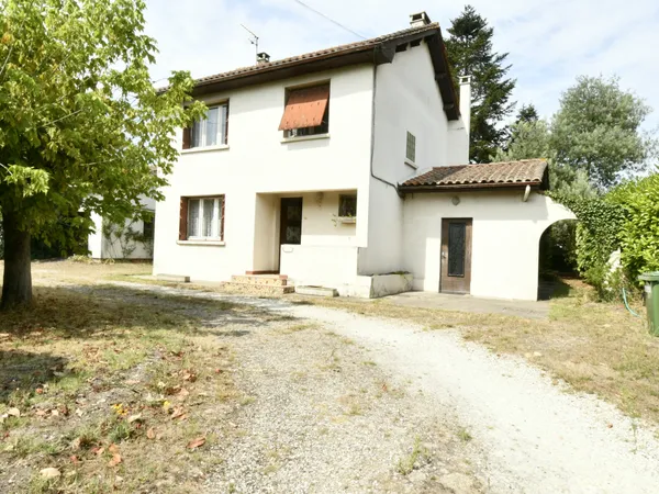 Lormont Maison + grandes dépendances Terrain 2 400 m2 
