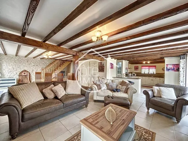 Maison 15 pièces 380 m² 