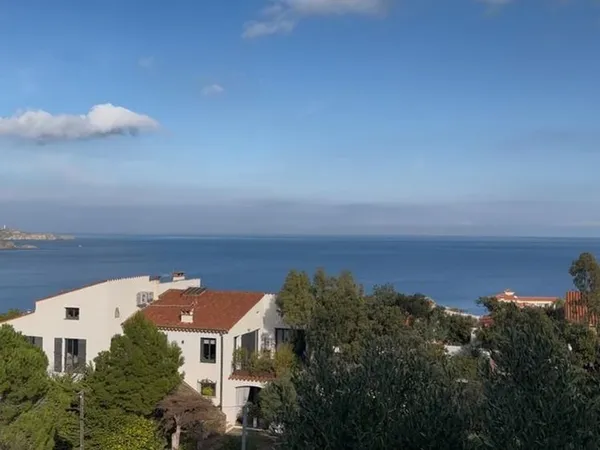 Maison 5 pièces 305 m² 