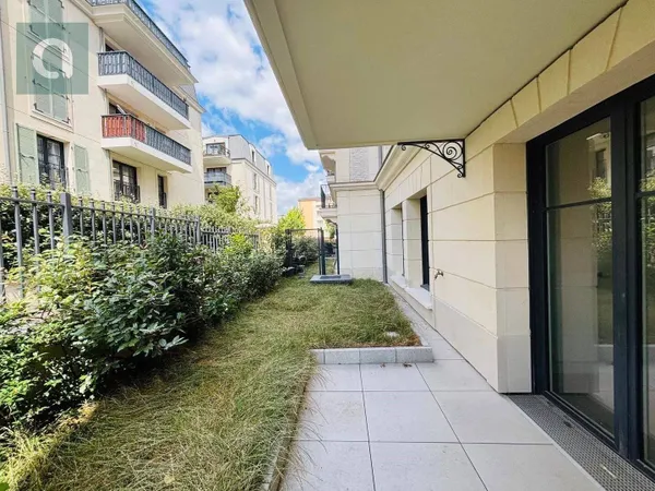Appartement 4 pièces 77 m² 