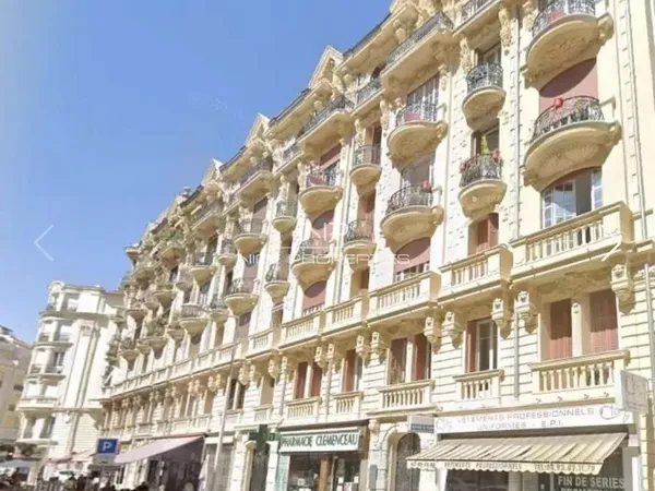 Clemenceau superbe Bourgeois 4 pièces balcons 