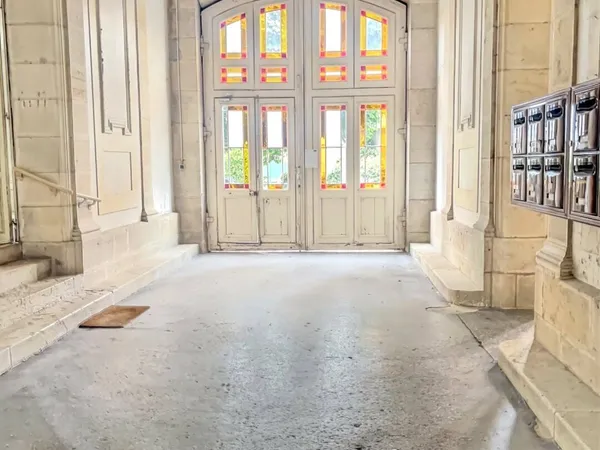 Appartement 2 pièces 85 m² 