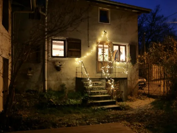 01160 PRIAY : Maison de 100 m2 rénovée. 