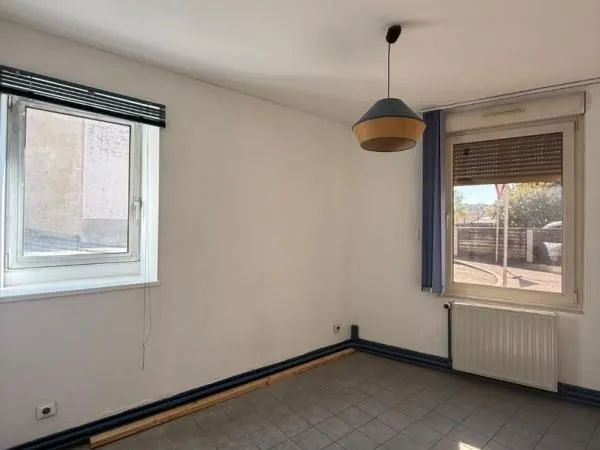 Local bar 143 m² 