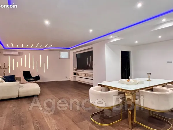 Loft 5 pièces 157 m² 
