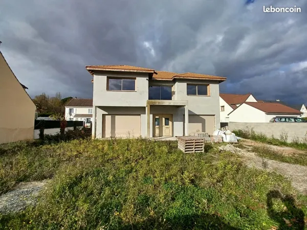 Maison 9 pièces 260 m² 