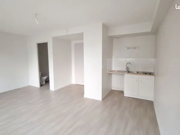Studio de 33 m² jolie pièce de vie - Proche gare de Tours 