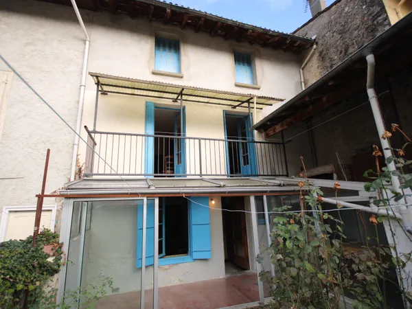 MAISON DE VILLAGE 