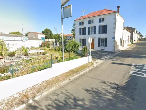 Location maison de ville 8 pièces 230 m² 