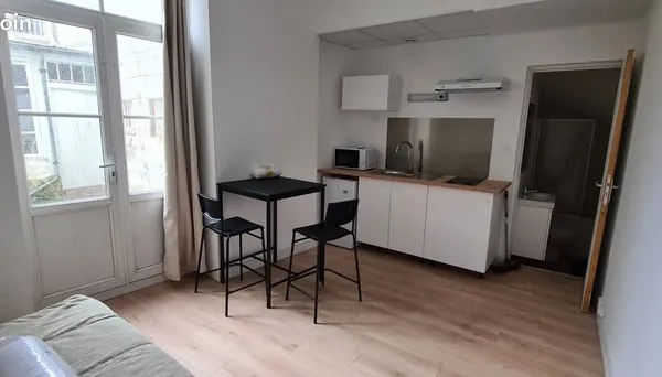 Studio 1 pièce 15 m² 