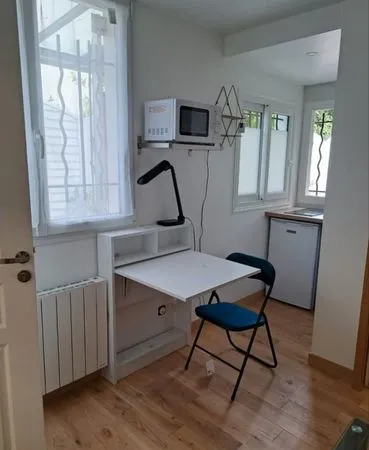 Studio indépendant de 14m² - Sous-location - Disponible de mi-février à mi-avril, Pour plus 