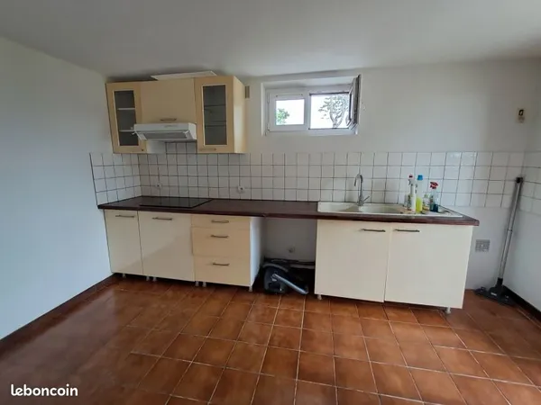 Location appartement non meublé 40M² 