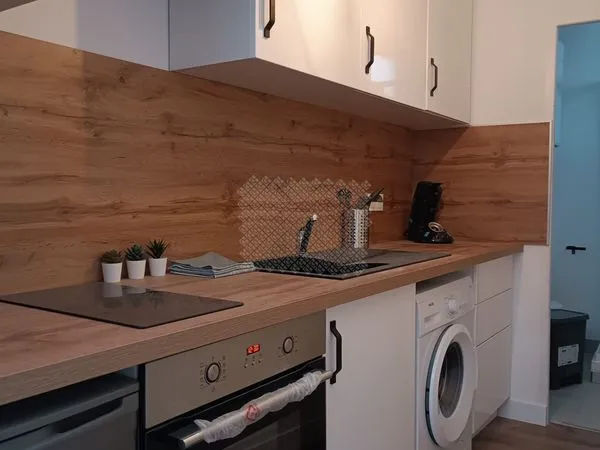 Studio 1 pièce 18 m² 
