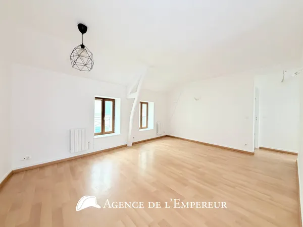 Appartement 3 pièces 55 m² 