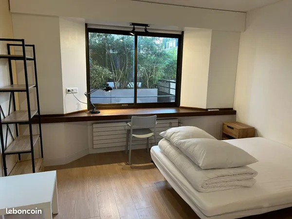 Chambre tout confort en colocation meublée - Rouen Rive Droite 