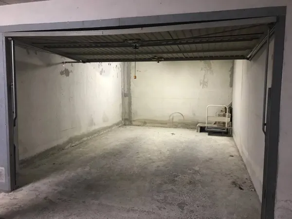 Parking 12 m² 
