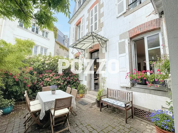 Maison Granville 8 pièce(s) 219 m2 