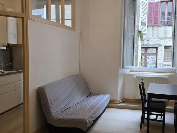 Appartement 1 pièce 28 m² 