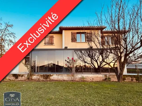 Villa 5 pièces 140 m² 