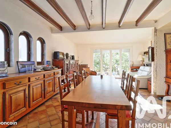 Villa 7 pièces 176 m² 