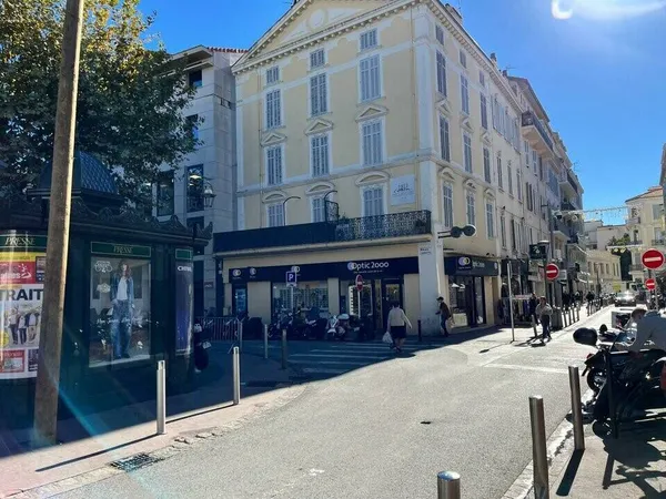 Local commercial 56 m² 