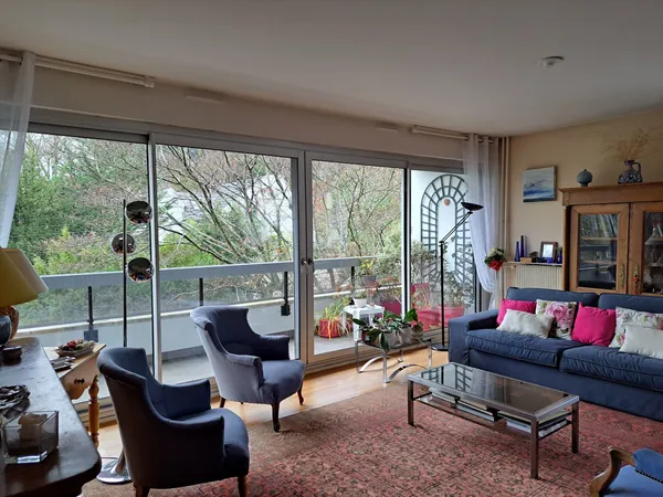 Appartement 7 pièces avec balcons 