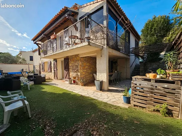 Maison 5 pièces 224 m² 