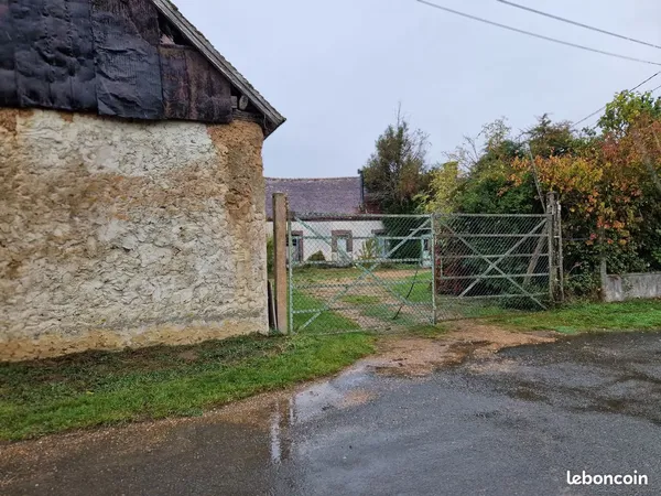 Granges et terrain 