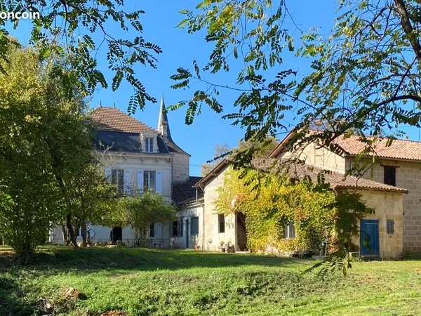 Maison 8 pièces 225 m² 