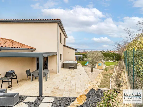 Maison 5 pièces 130 m² 