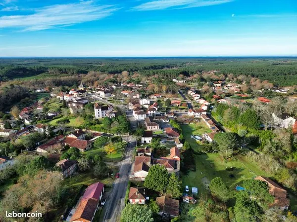 Maison 9 pièces 780 m² 