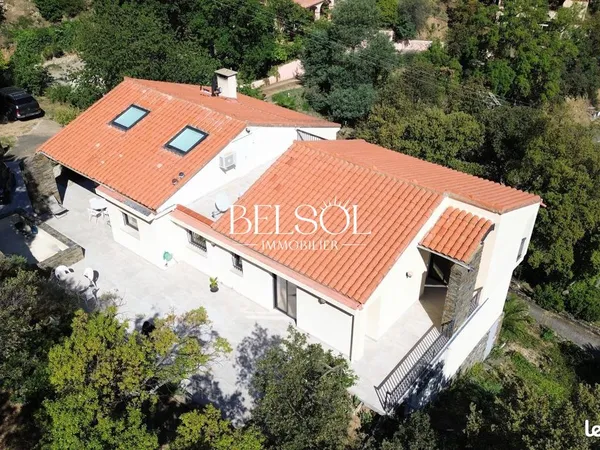 Maison 7 pièces 230 m² 