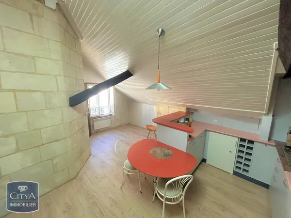 À LOUER : Appartement T2 meublé situé en plein coeur de C.... 