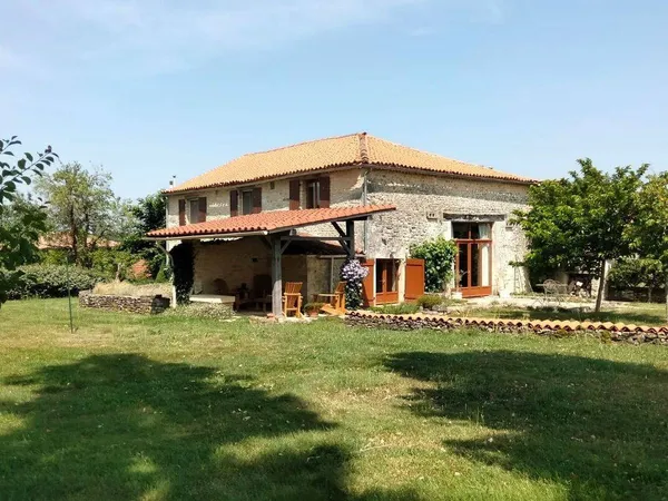 Maison 9 pièces 247 m² 