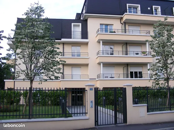 Appartement T3 66m2 + 2 parkings + balcon 