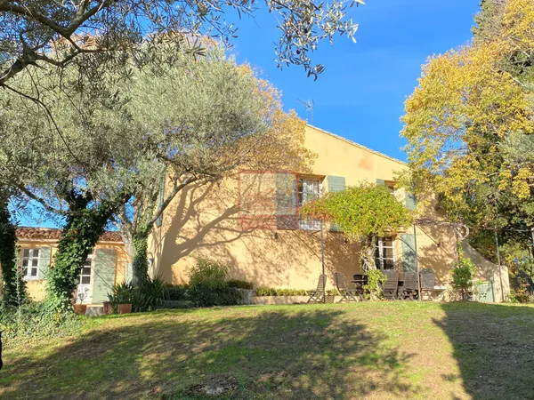 Mas ancien - sud d'Aix en Provence 