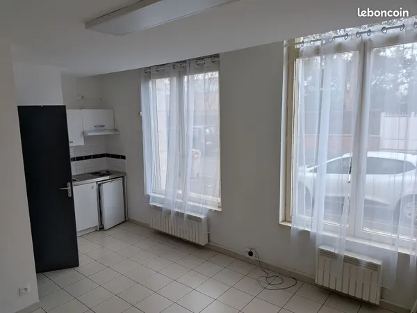 Location studio meublé 