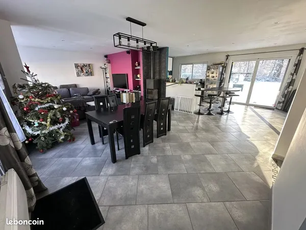 Maison 6 pièces 123 m² 