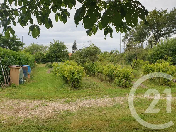 Terrain 680 m² 