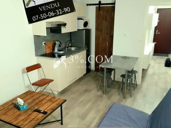 Studio 1 pièce 23 m² 