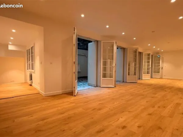 Bureaux 105 m² PARIS 