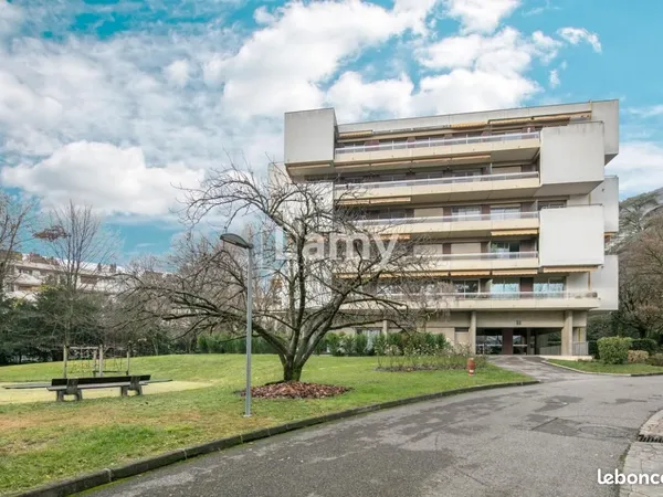 Appartement 3 pièces 94 m² 