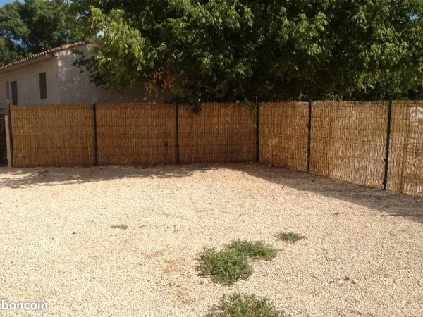 T2 de 43m2 avec jardin clôturé 