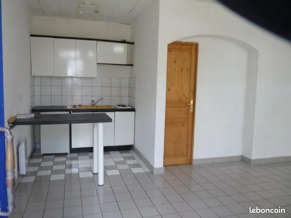 Appartement T 2 atypique quartier port de plaisance 