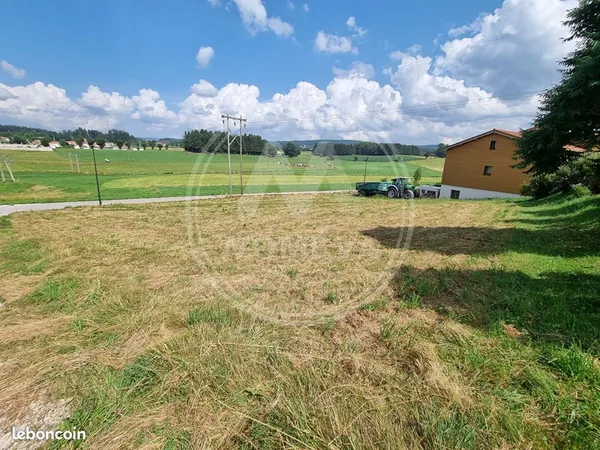 Terrain 1062 m² MONTFAUCON EN VELAY 