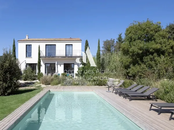 EXCLUSIVITE - PARADOU - MAISON PROCHE CENTRE VILLAGE 