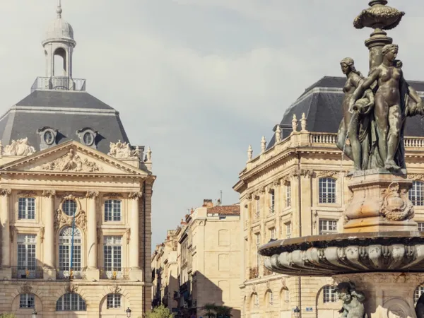 Exclusivité - Élégant appartement au dernier étage avec ascenseu 