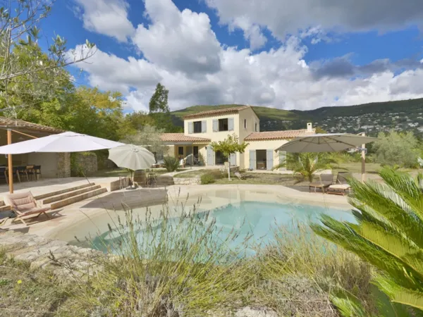 Vente - Villa Valbonne - 1 350 000 € 