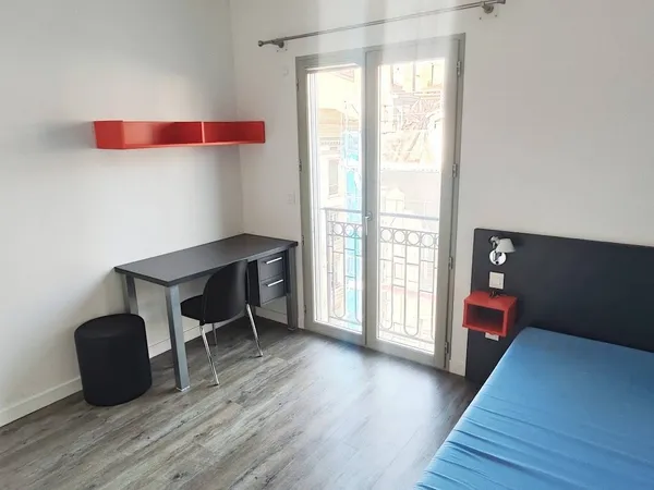 Studio 1 pièce 17 m² 